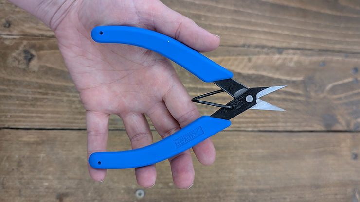Xuron scissors